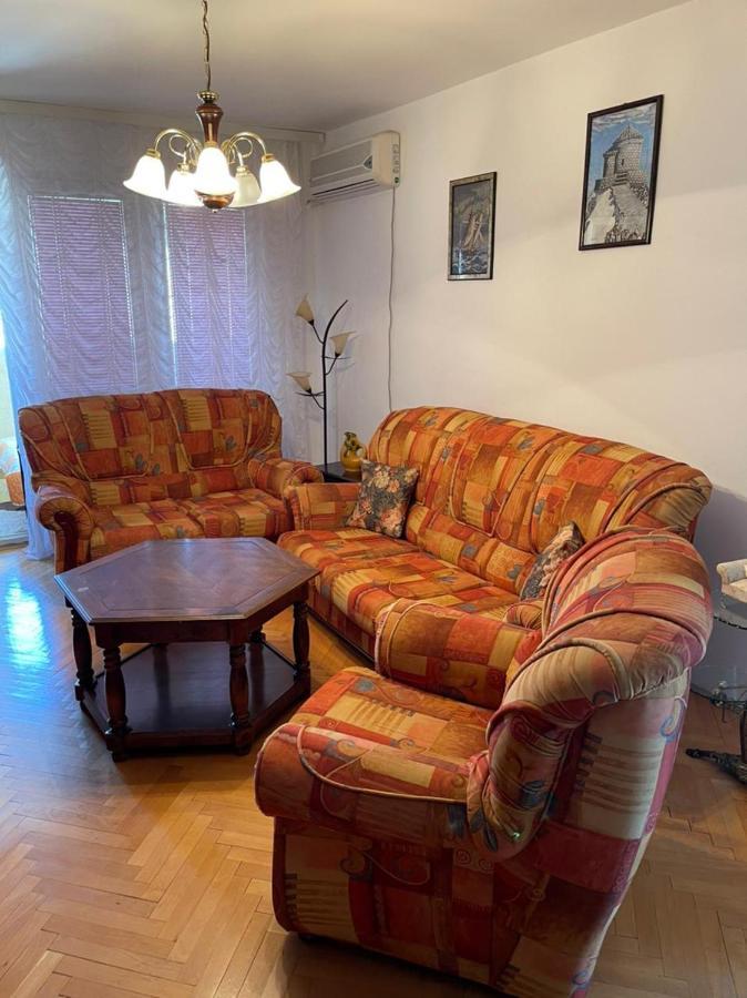 D&N Apartman Bar Exteriér fotografie